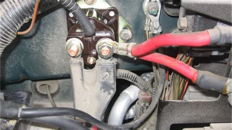 2009 ford f150 starter relay location